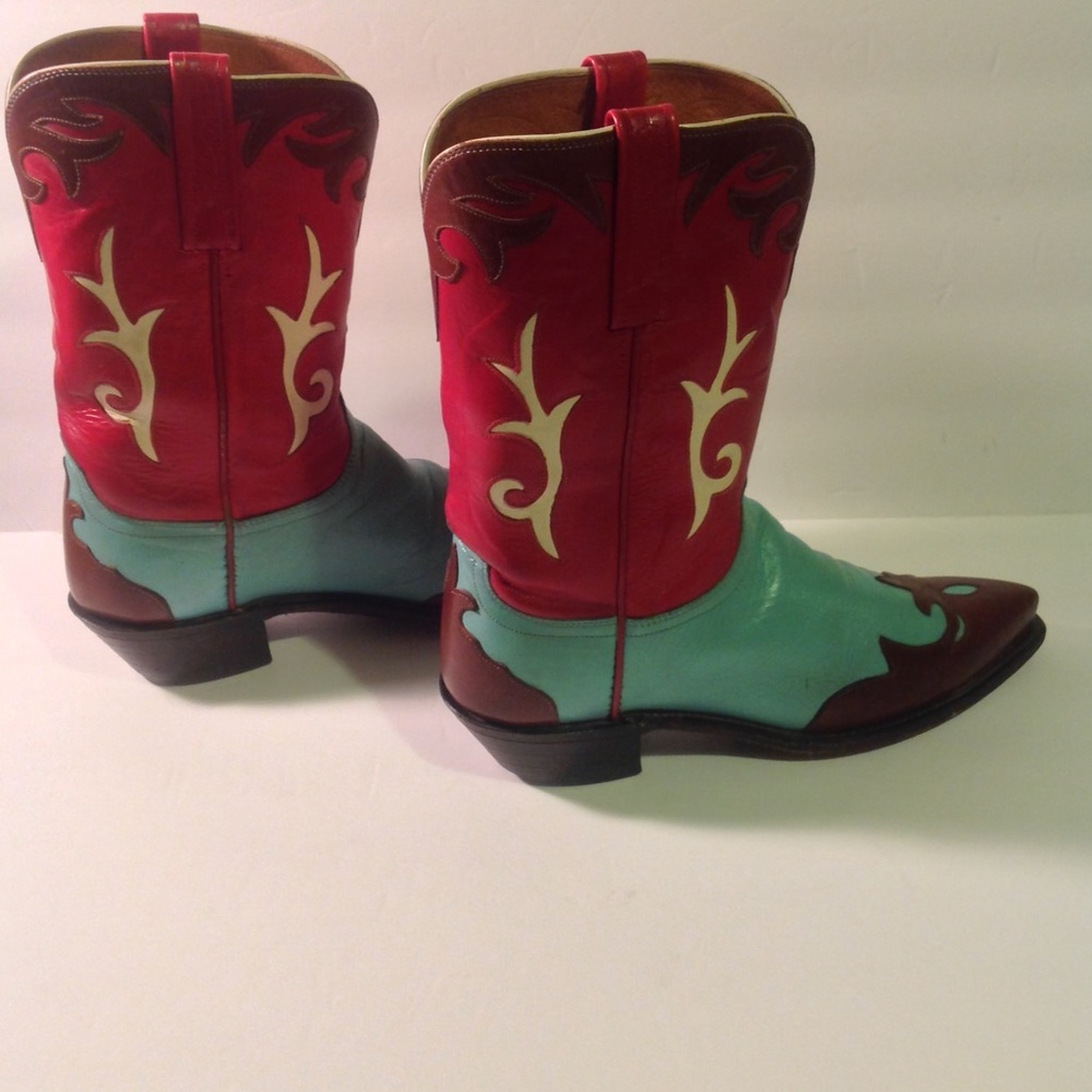 Women's size 8 1/2 B Lucchese Cowgirl boots. - Picture 4 of 8